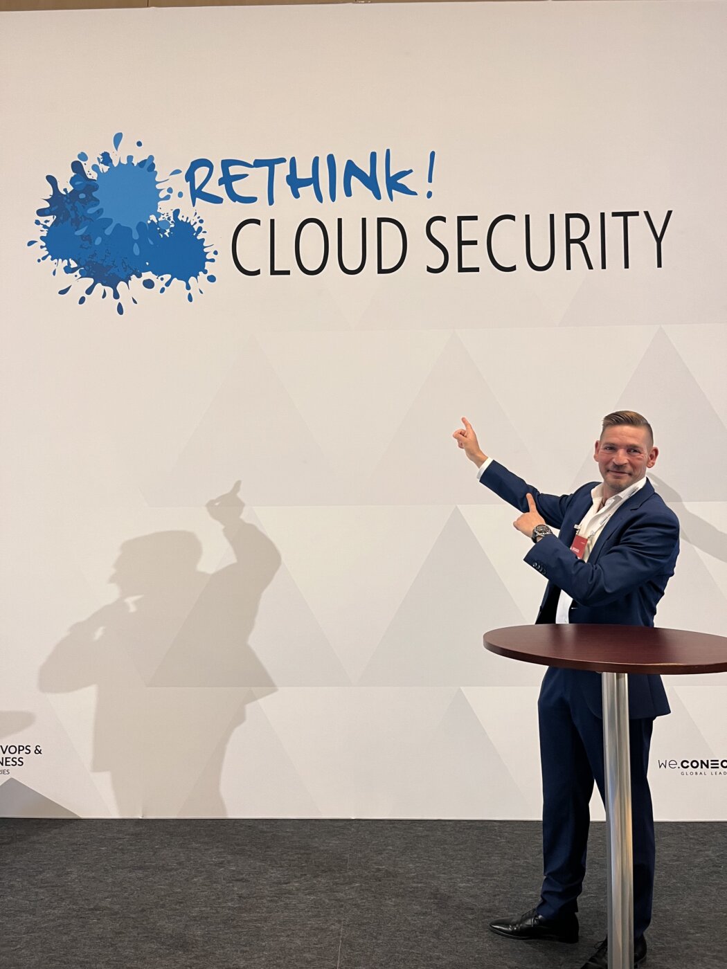 Ron Kneffel moderiert das World Cafe bei der Rethink!
