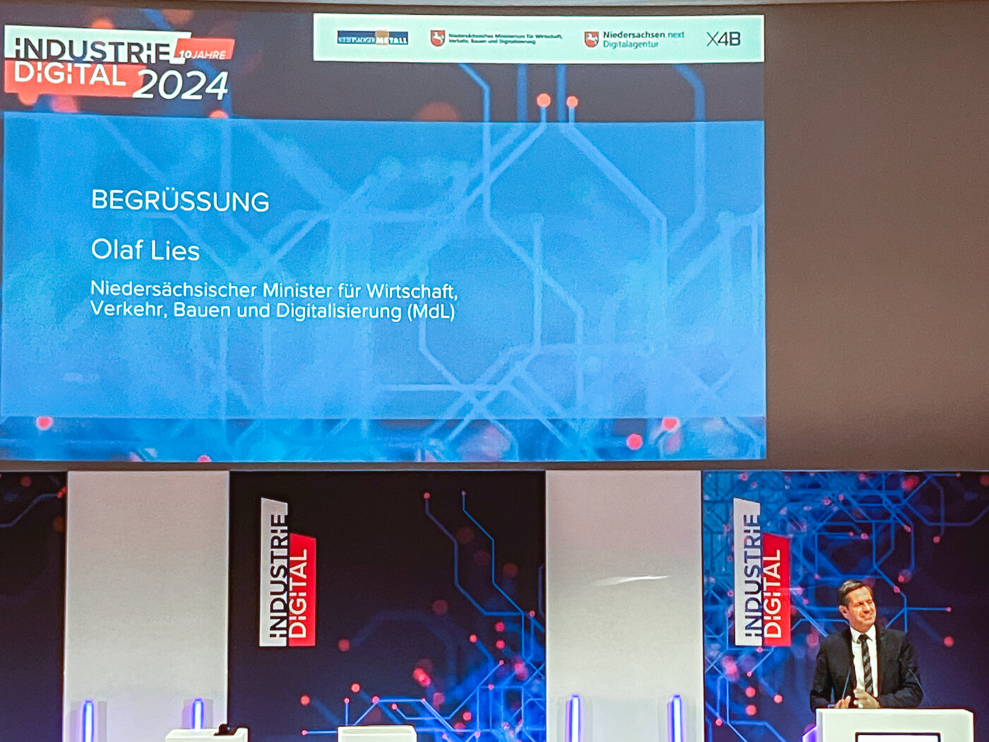 Industrie Digital 2024. Begrüßung durch Olaf Lies, Niedersächsische Minister für Wirtschaft, Verkehr, Bauen und Digitalisierung